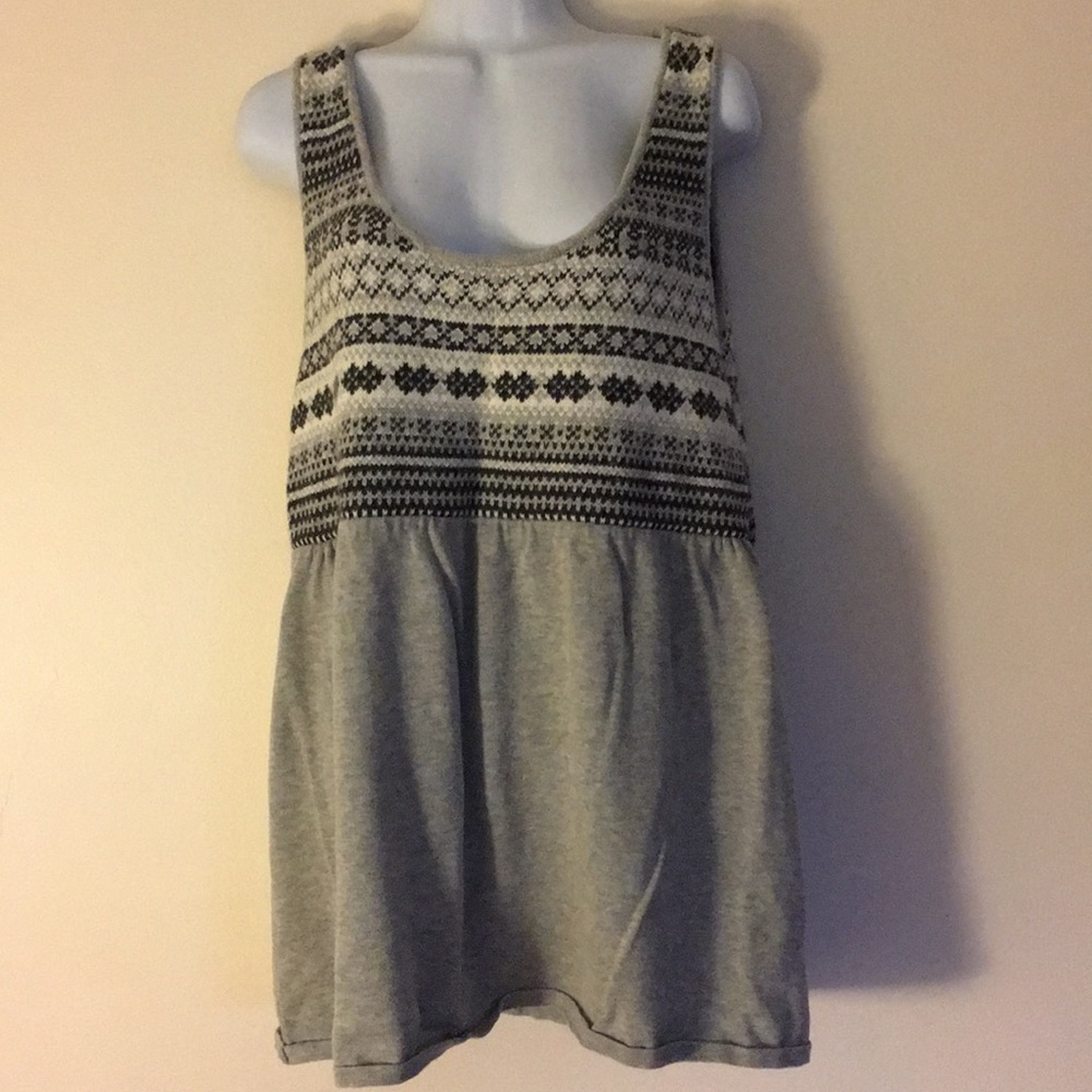 Sleeveless sweater